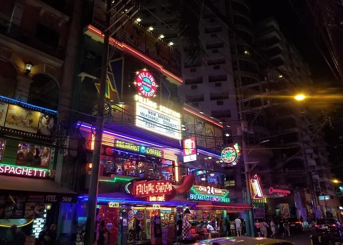 Apartment Downtown Makati Malls And Bars At Your Doorsteps